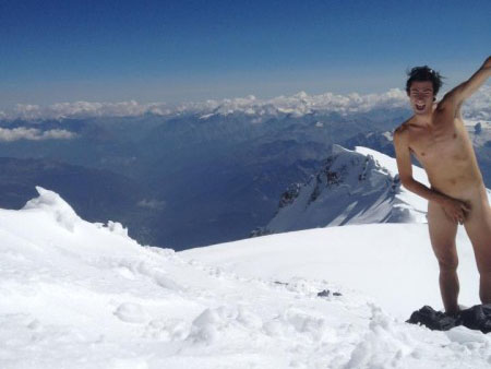 Kilian Jornet nu sur le Mont Blanc